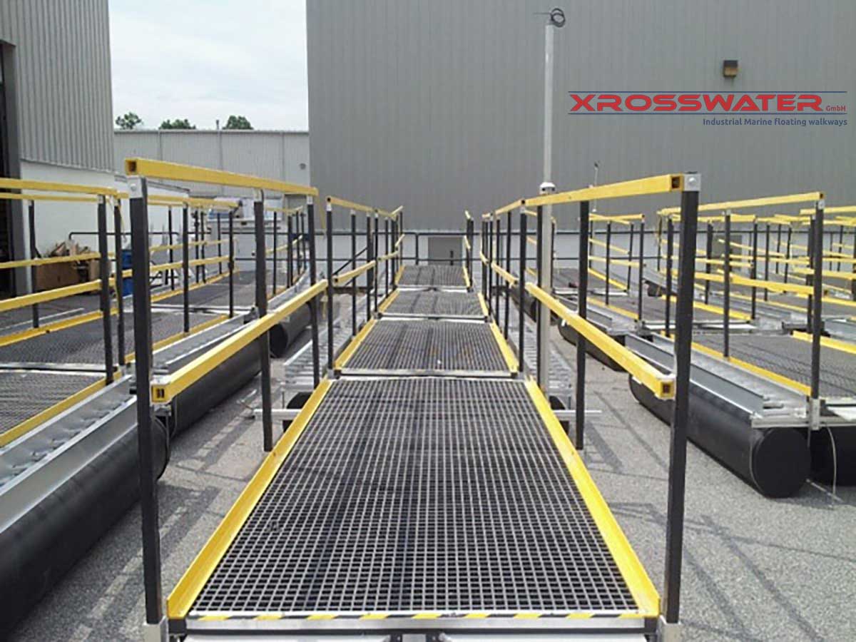 Industrial modular walkways with extra flotation chambers